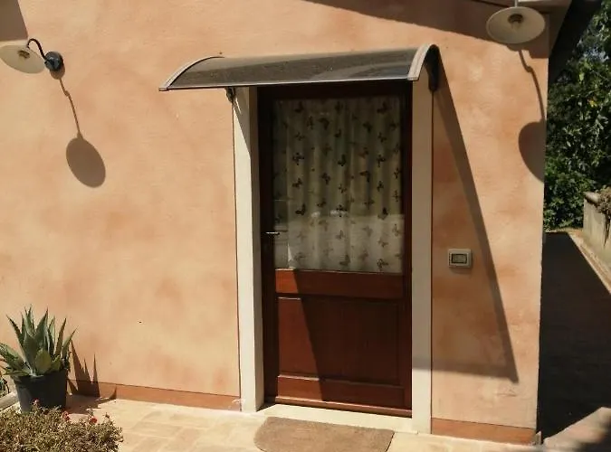 Borgo Buciardella 农家乐 *