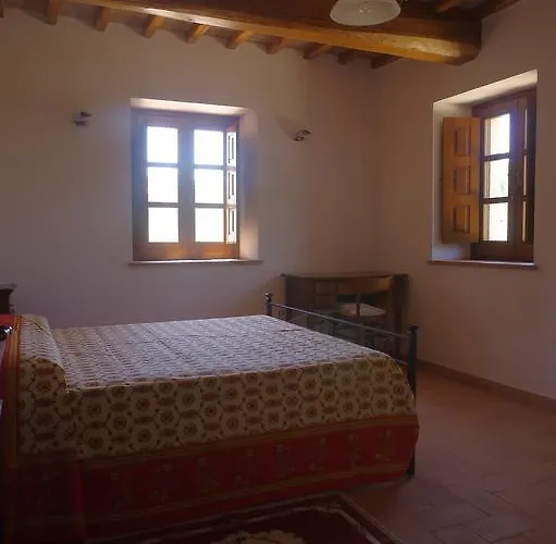 Borgo Buciardella Gospodarstwo agroturystyczne *